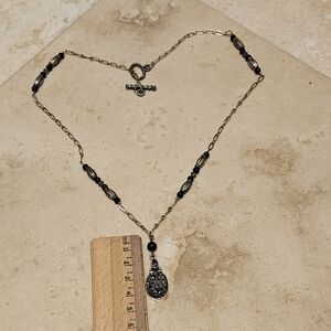 Chic Black and Silver Beaded Necklace W/Pendant Set In Silver Casing
